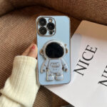 Capinha Astronauta Flutuante 3D iPhone - vipzio