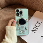 Capinha Astronauta Flutuante 3D iPhone - vipzio