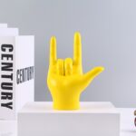 Estátua Linguagem de Sinais Eu Amo Você - vipzio