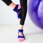 Meias de pilates sem costas para mulheres parte inferior respirável antiderrapante yoga meias de algodão balé dança esportes meias para academia de ginástica - vipzio