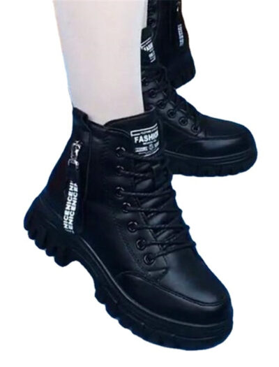 Bota Feminina Coturno Preto Blogueira Tendência Tratorada - vipzio