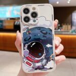 Capinha iPhone Astronauta Moon