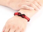 Pulseira Infinity em Couro e Aço Inoxidável - vipzio