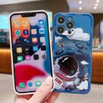 Capinha iPhone Astronauta Moon