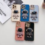 Capinha iPhone Dourada Astronauta