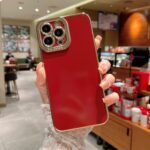 Capinha iPhone Luxo Borda Dourada - vipzio