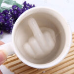 Caneca de Cerâmica Up Yours Mug - vipzio
