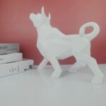 Escultura Abstrata Touro em Resina - vipzio