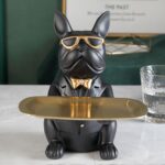 Escultura Bulldog Francês Mordomo Aparador Chaves Controle Remoto - vipzio