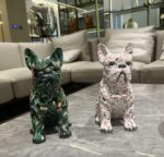 Escultura Bulldog Francês Sentado Grafite Street & Colors - vipzio