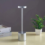 Luminária Móvel Touch de Mesa - Candeeiro e Abajur Earth - vipzio
