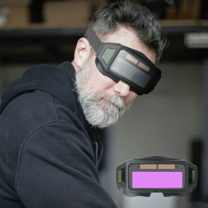 O Óculos para Solda com Escurecimento Automático é indicado para uso esporádico ou hobby com proteção tonalidade do escurecimento fixo DIN 11. Produto prático e confortável, esses óculos é uma excelente alternativa para pequenos serviços de solda a serem feitos com rapidez. Também são ótimos para soldas em locais apertados.