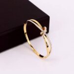 Pulseira Dubai Cravejada com Zircônia banhada a Ouro 18K em Aço Inoxidável - vipzio