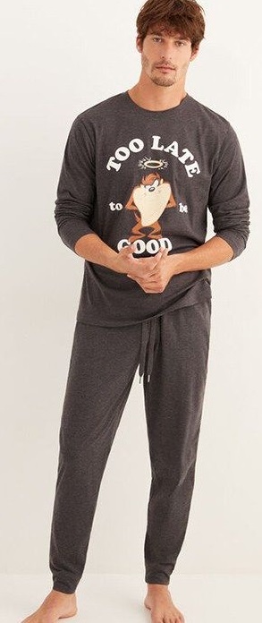 conjunto lounge cinza com camiseta e jogging para usar no lounge