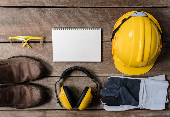 5 Equipamentos de Segurança Essenciais Para Construtores