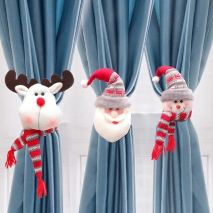 O Prendedor de Cortinado Natalino VipZio traz a origem do Natal para cada pormenor da sua decoração. Com um design sofisticado, ele adiciona um charme festivo às suas cortinas, criando um envolvente hospitaleiro, iluminado e satisfeito, ideal para festejar as festas de termo de ano. Um pequeno toque de magia que transforma o espaço.