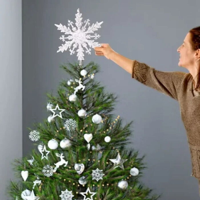 A Estrela Sumptuoso para Topo de Árvore de Natal da VipZio é o inferior perfeito para dar o aprimoramento final à decoração da sua árvore. Com um design elegante e luminoso, essa estrela proporciona um charme clássico e encantador, agregando sofisticação à sua celebração natalina.