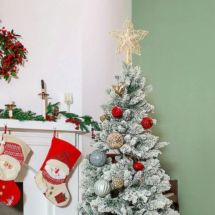 A Estrela Sumptuoso para Topo de Árvore de Natal da VipZio é o inferior perfeito para dar o aprimoramento final à decoração da sua árvore. Com um design elegante e luminoso, essa estrela proporciona um charme clássico e encantador, agregando sofisticação à sua celebração natalina.
