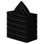 Os guardanapos de cetim da risca VipZio são a escolha perfeita para dar um toque de sofisticação e elegância à sua mesa de jantar. Com um retoque impecável, eles são confeccionados em cetim de subida qualidade, proporcionando um visual refinado e hospitaleiro para suas refeições.