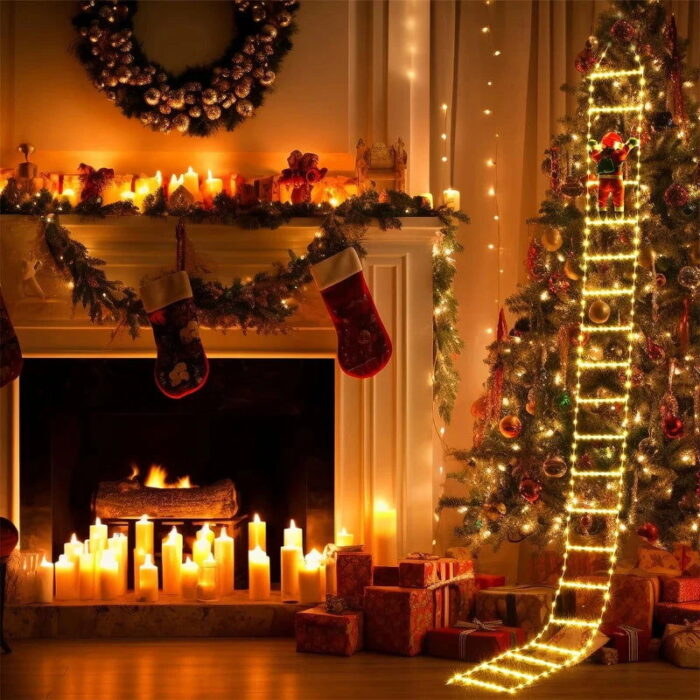A Decoração Natalina VipZio com o Papai Noel Subindo a Escada é um item encantador que traz o clima festivo do Natal para qualquer envolvente. Com uma escada iluminada por luzes LED de tom quente, esse enfeite cria um efeito visual esplêndido, perfeito para decorar sua mansão ou espaço mercantil durante as celebrações de término de ano.