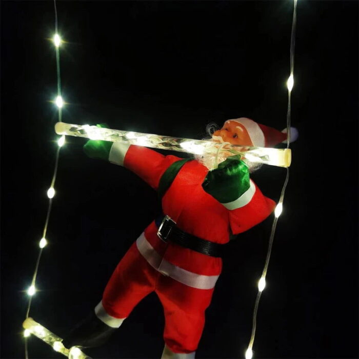 A Decoração Natalina VipZio com o Papai Noel Subindo a Escada é um item encantador que traz o clima festivo do Natal para qualquer envolvente. Com uma escada iluminada por luzes LED de tom quente, esse enfeite cria um efeito visual esplêndido, perfeito para decorar sua mansão ou espaço mercantil durante as celebrações de término de ano.