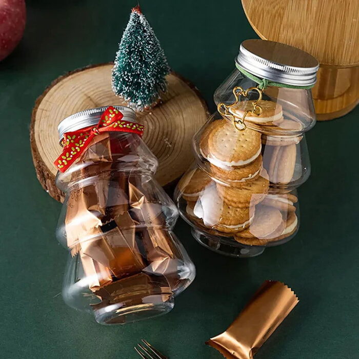 O Pote de Natal com Formato de Árvore e Boneco de Neve VipZio é perfeito para dar um charme próprio às suas comemorações de termo de ano. Com um design criativo e funcional, esse pote é ideal para armazenar bebidas, tornando o momento ainda mais recreativo e temático. Perfeito para sucos, milkshakes, chuva e muito mais